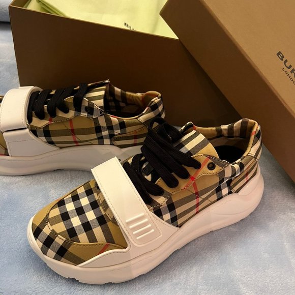 BURBERRY RUNAWAY EXTENTIONS REGIS L LOWSNEAKERSVINTAGE CHECK - Picture 6 of 8